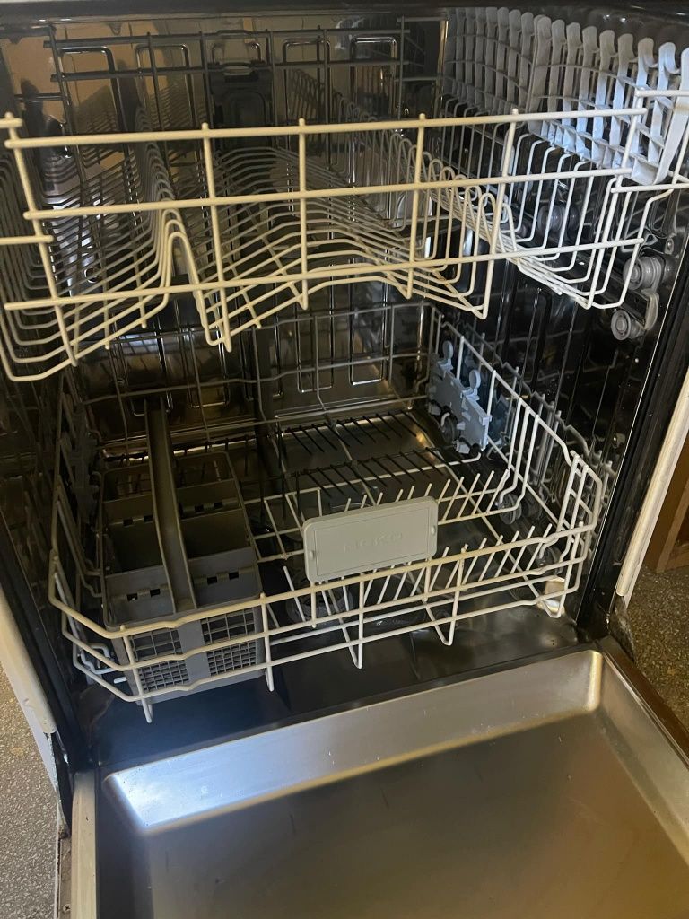 Zmywarka Beko DSFN1530