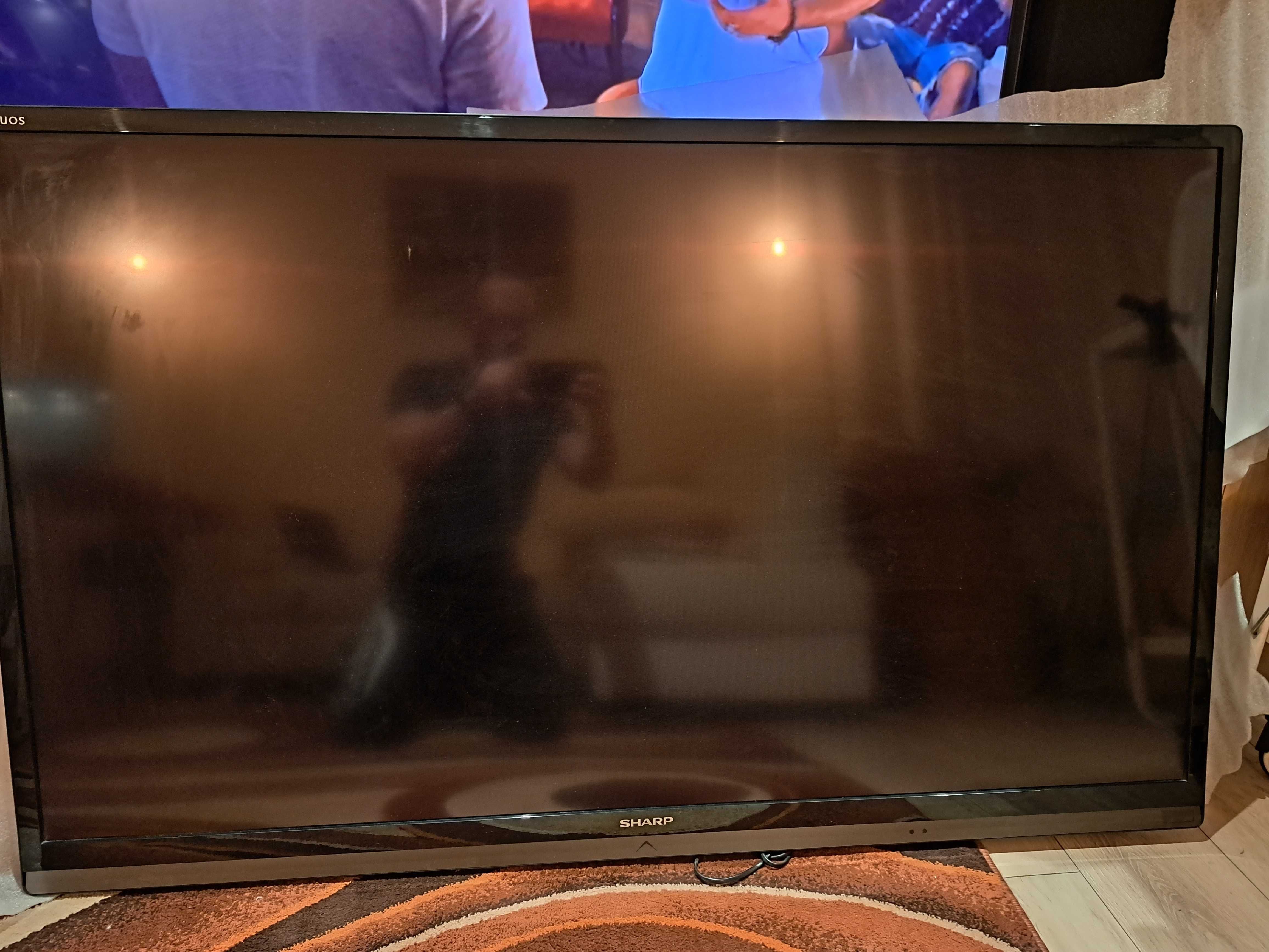 Sharp LC-60LE740E  60"