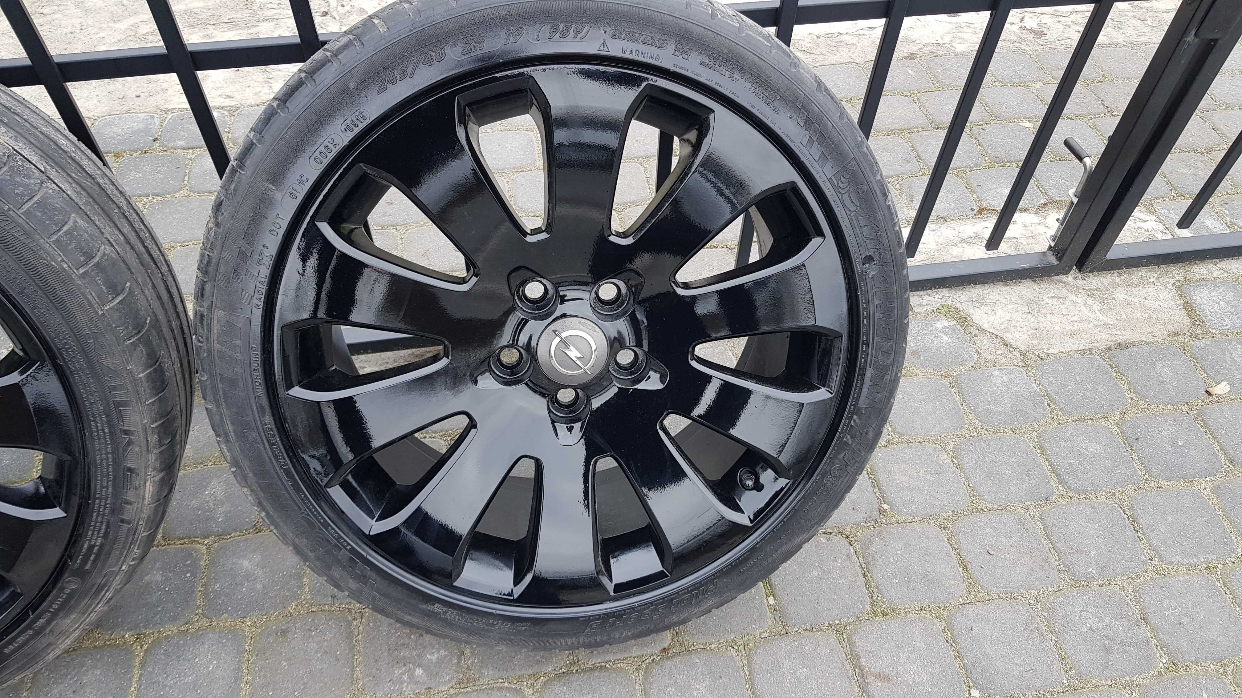 Felgi opony  245/40/19 Opel Insignia  5x120