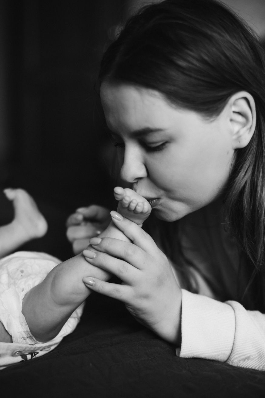 Ньюборн newborn фотосесія вдома або студії, фотограф немовлят Київ