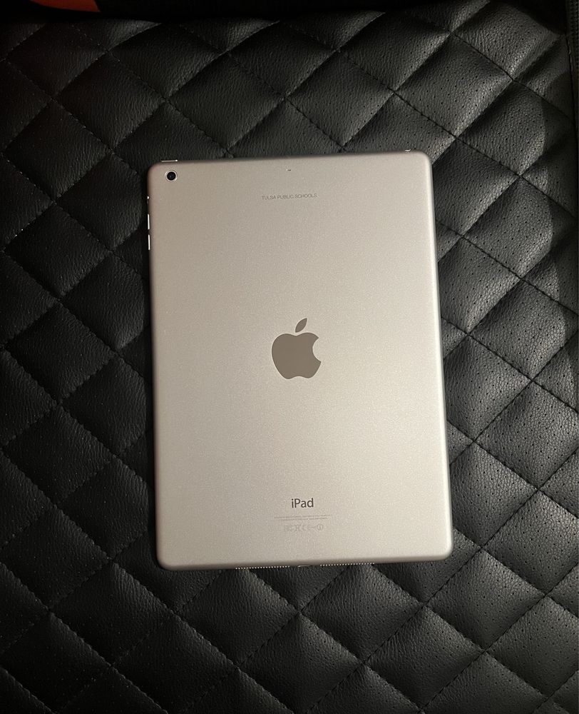 Продам Планшет Apple iPad Air  Ідеальний для навчання та розваг