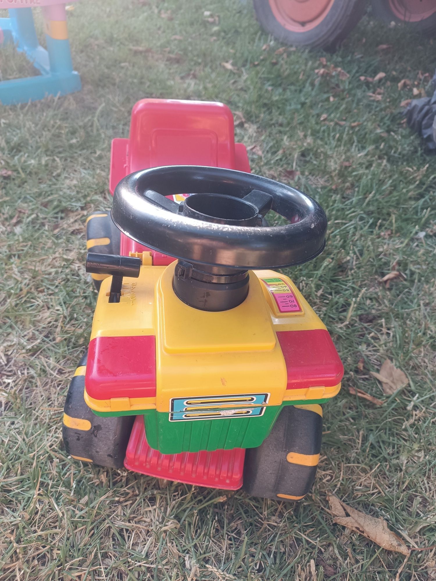 Carrinho de brincar com mala