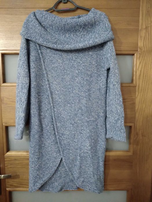 Ciepły sweter dla kobiety w ciąży, lub mamy karmiącej.