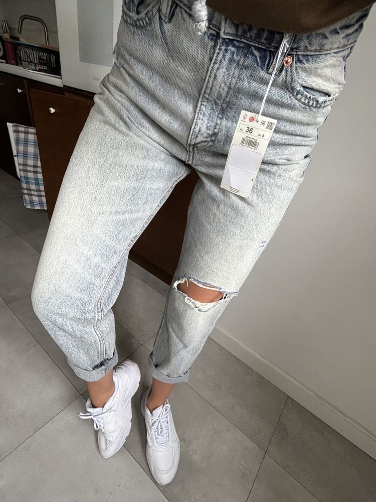 Nowe mom jeans Reserved z rozdarciami jasnoszare 36 S cropped jeans