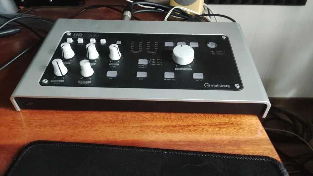 Звуковая карта Steinberg UR28M