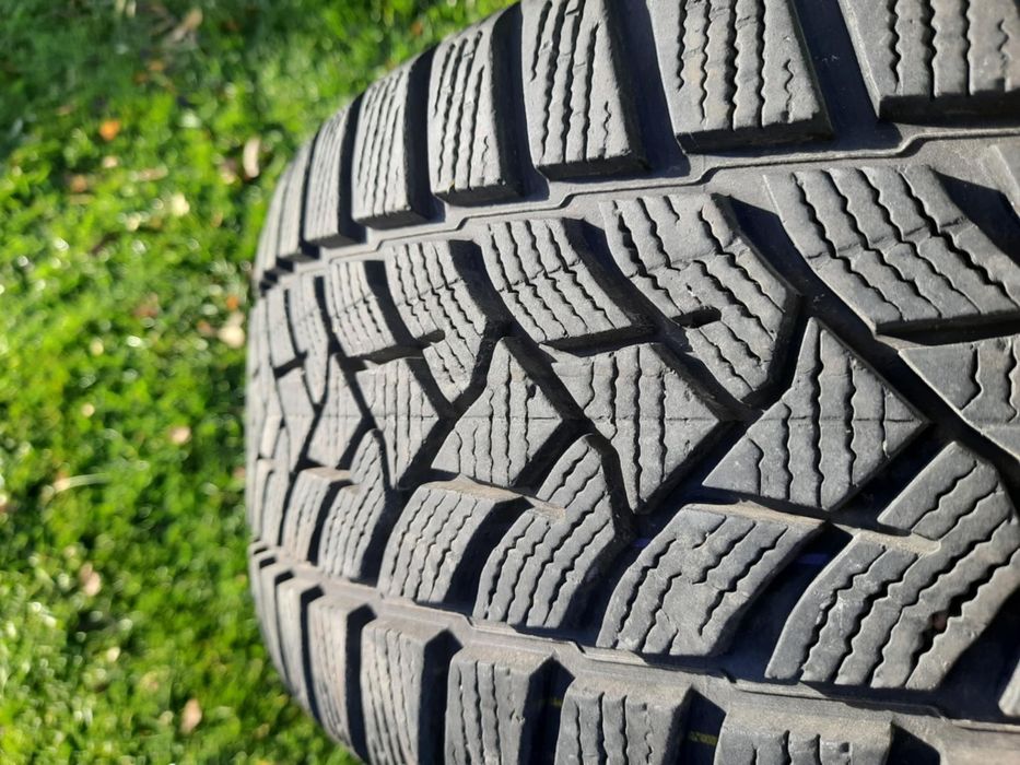 Sprzedam 4 sztuki opon Dunlop