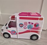 , Zestaw Barbie Karetka mobilna klinika