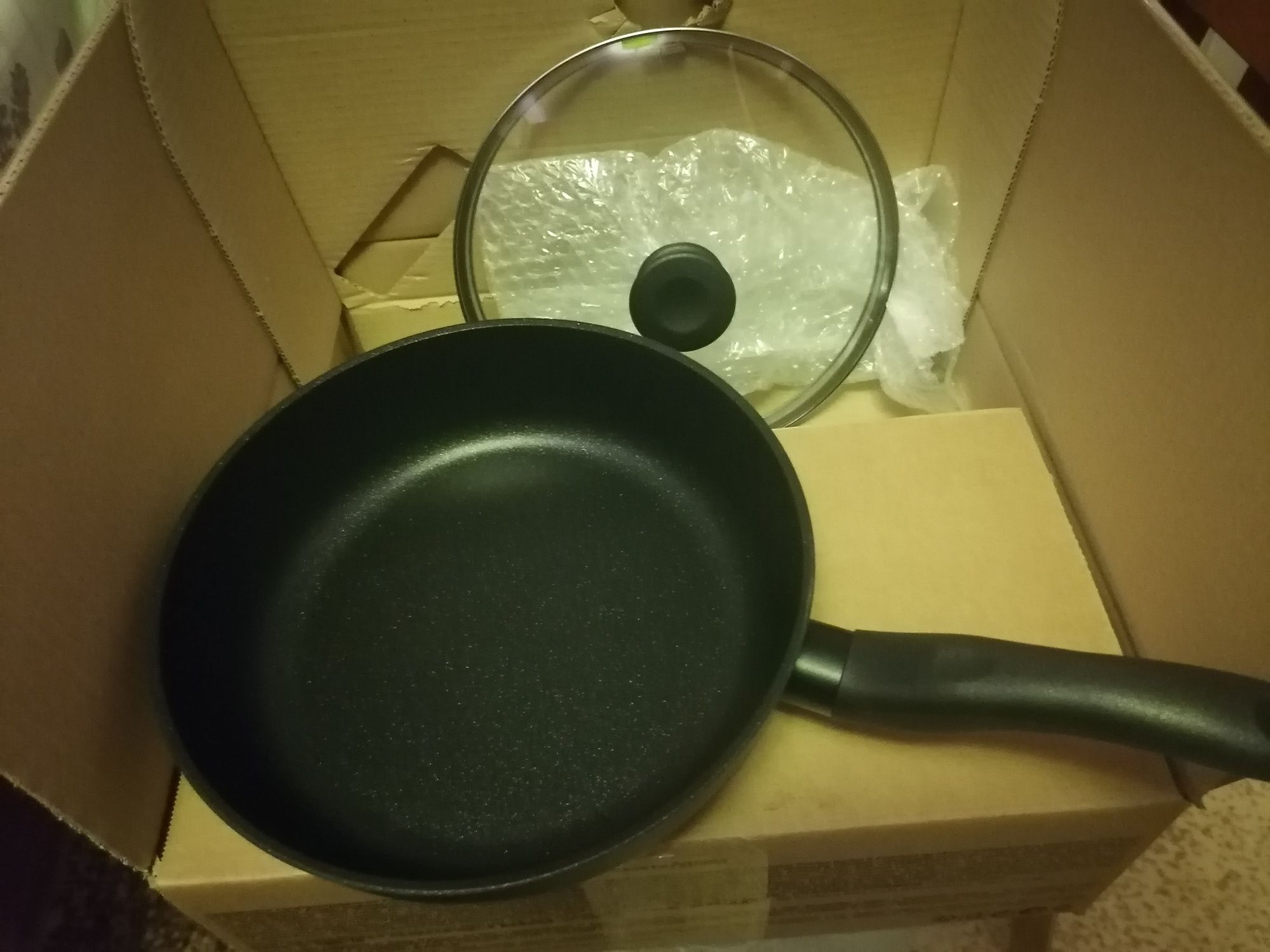 Сковорідка з антипригарним покриттям з кришкою, 24 см, iCook