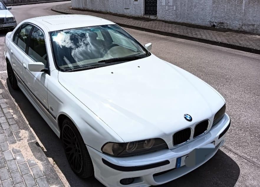 BMW 535i V8......