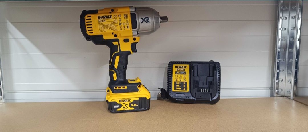 Klucz udarowy DeWalt dcf899 950/1625NM 1x5ah