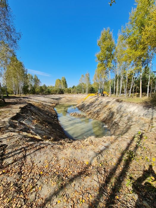 Послуги: гідромолота,  екскаватора-навантажувача та камазів