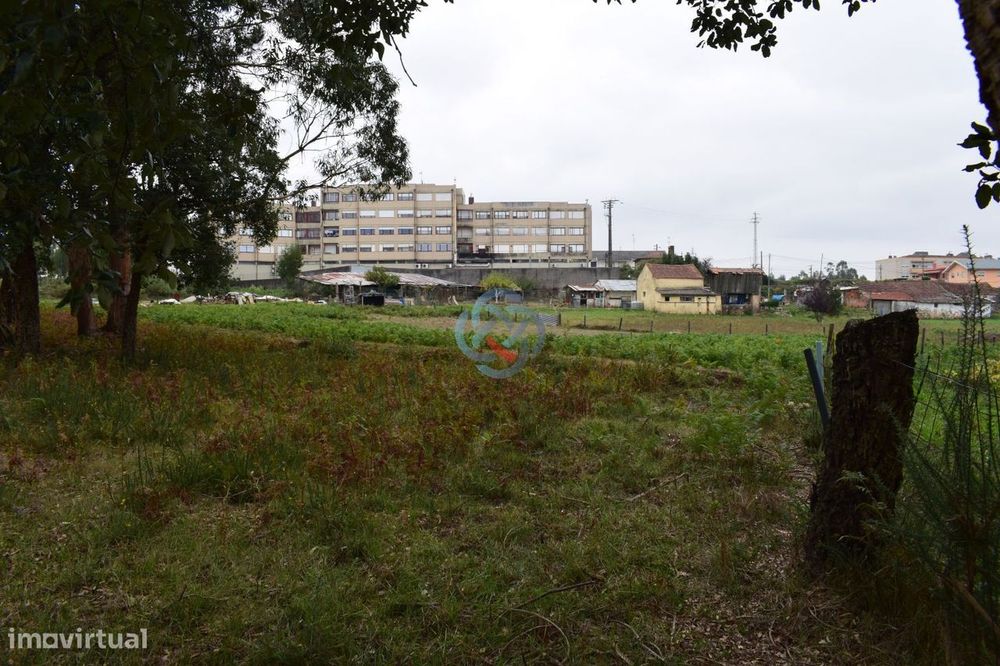 Terreno Urbano com PIP Aprovado para Loteamento para Construção de 7