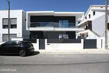 Moradia T4 para venda