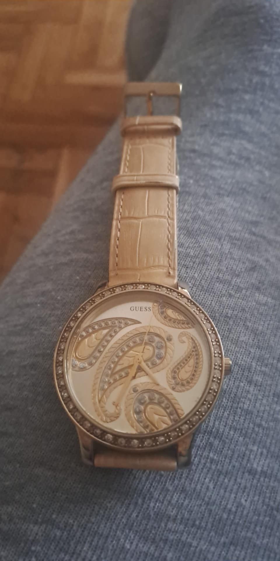 Zegarek damski Guess