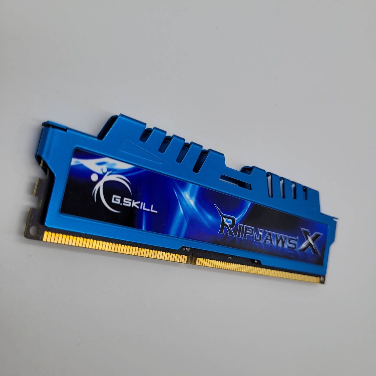 Ігрова оперативна пам'ять G.Skill RipjawsX DDR3 8Gb 2400MHz PC3-19200U