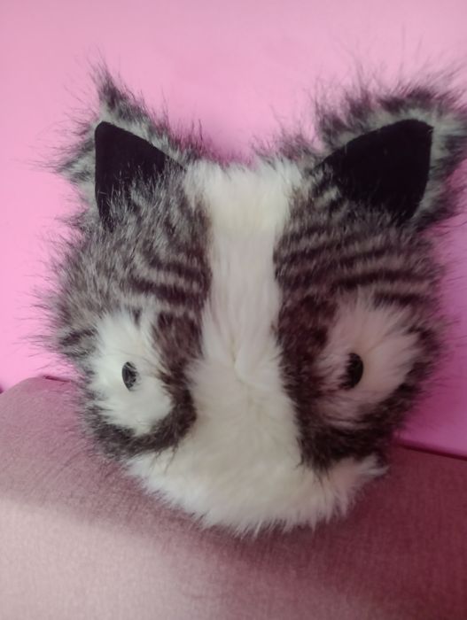 Firmowa czapka sowa .