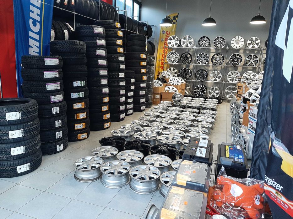 Нові зимні 205/55r16 AplusOvation LassaPaxaro