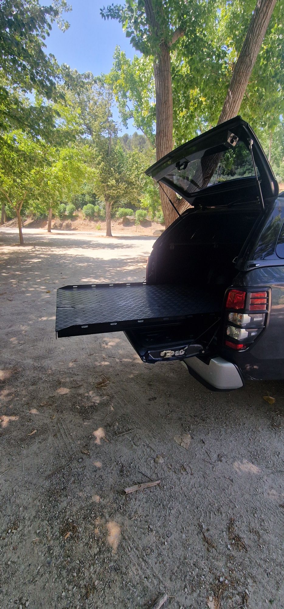 L200 Strakar 1st Edition
