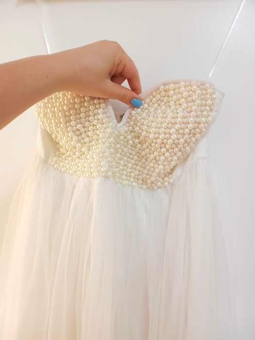 Biała weselna sukienka z gipiura i perełkami 38M nawesele ślub kremowa