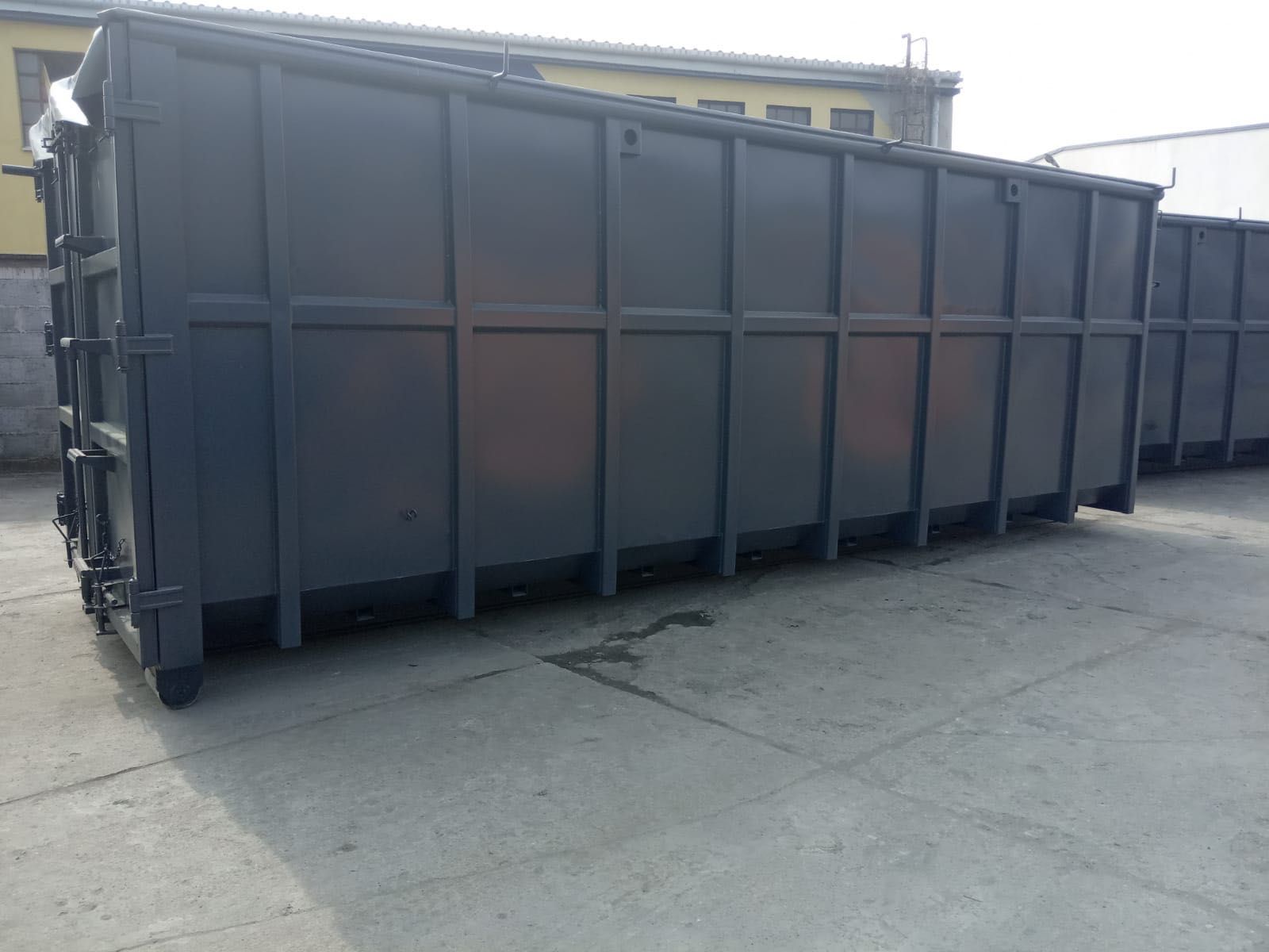 KP 40 standard duży hak śmietnik kontener hakowy odpady