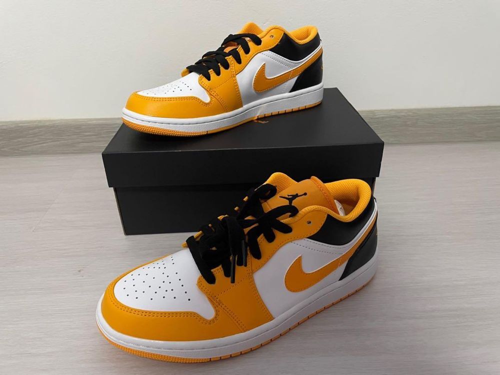 Jordan 1 Low Taxi