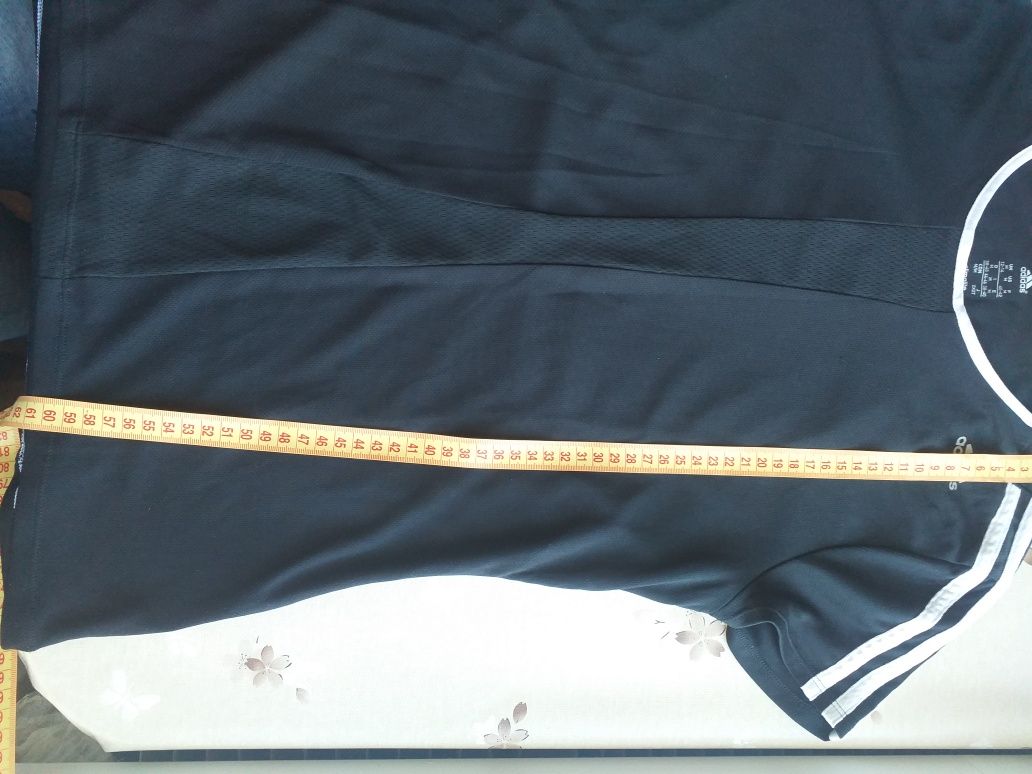 Футболка жіноча Adidas р.M чорна