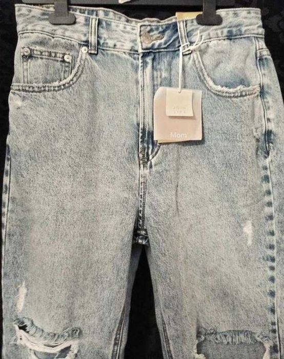 Новые крутые джинсы Mom  Pull&Bear