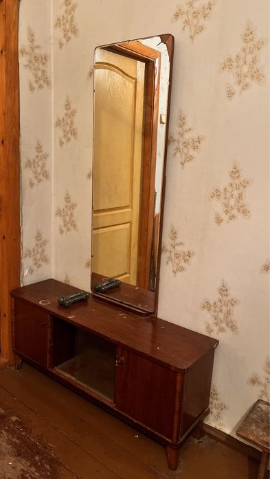 Мебель вінтажна (безкоштовно) центр