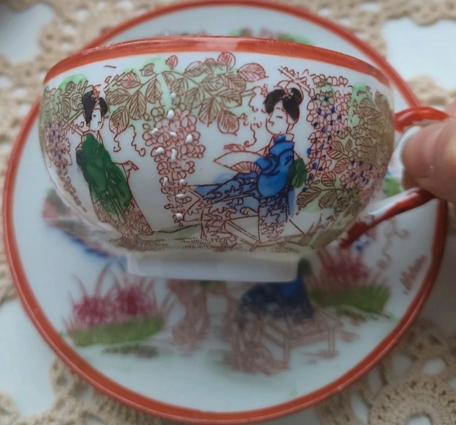 Porcelana japońska gejsza  , filiżanka ze spodkiem