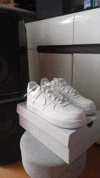 Nike Air Force 1  white 39