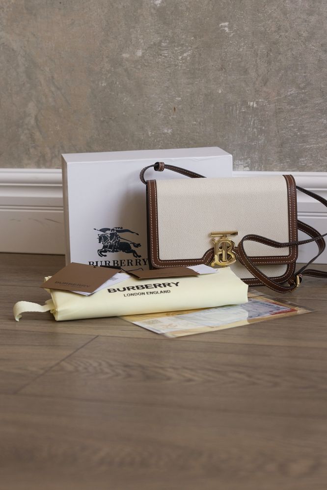 Новинка Burberry жіноча сумочка. Найкраща якість