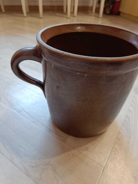 Naczynie kamionkowe 16 cm x 19 cm .