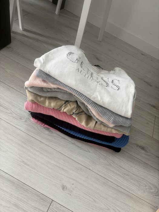 Zestaw ubrań damskich