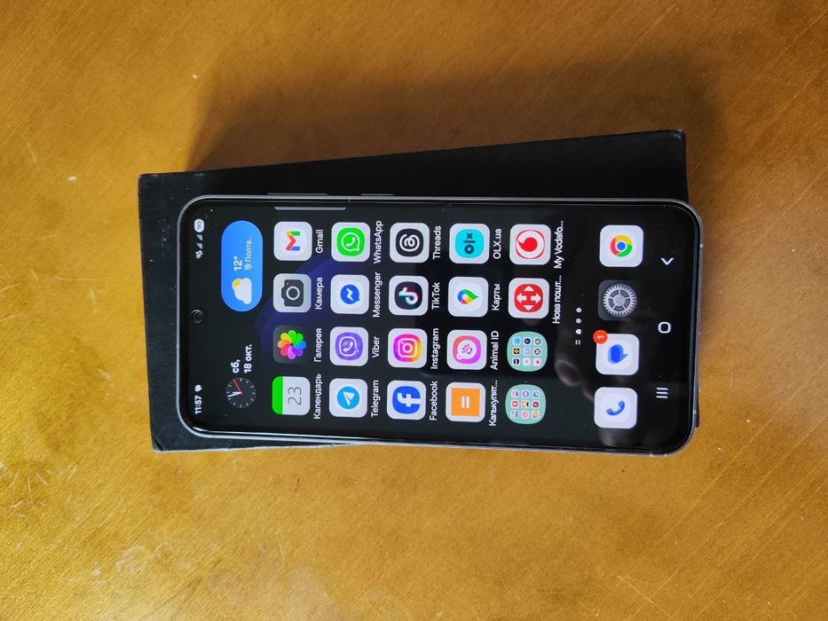Пррдам Samsung S23 FE, 8/256,как новый.