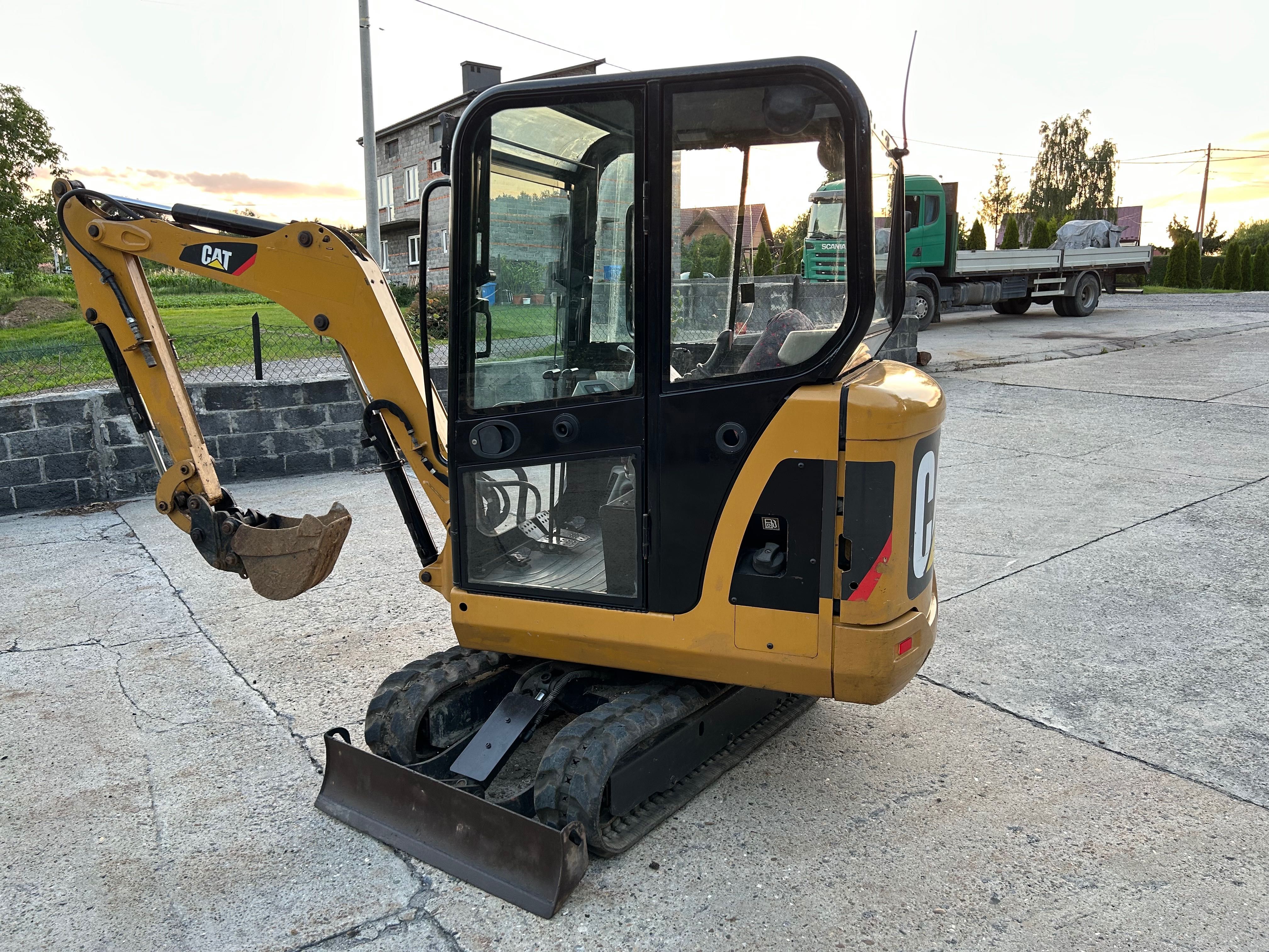 Koparka CAT 301.6  Super Stan
