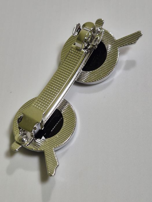 Заколка автомат очки