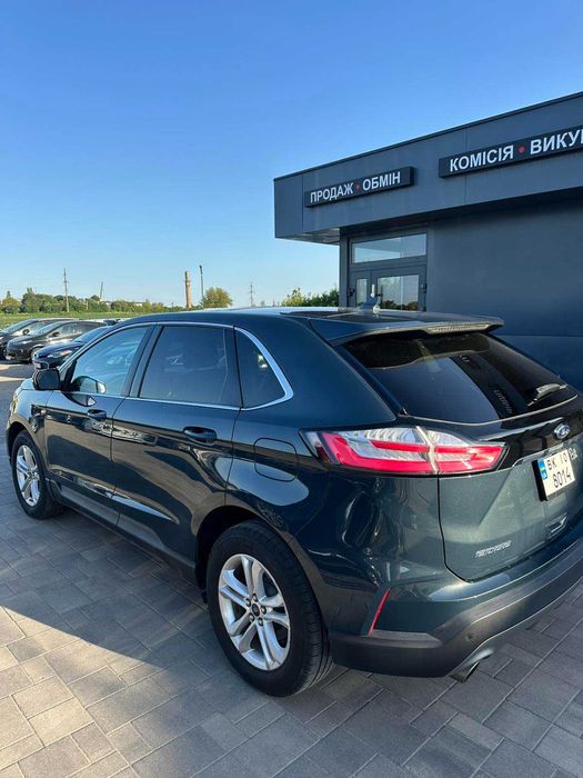 Форд ЕДЖ 2019 року