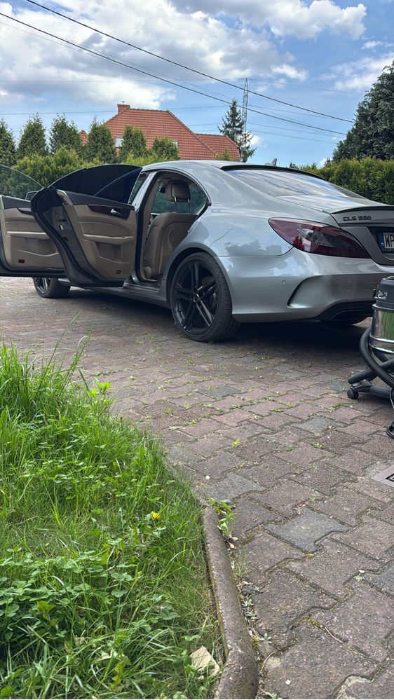 Mercedes Benz Cls550 4Matic amg USZKODZONY PRZÓD