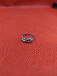 Кольцо женское серебро винтаж Европа камни маленькое