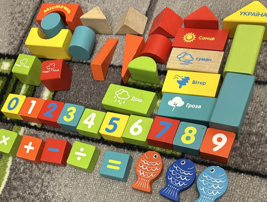 Іграшки дерев'яні вкладиші