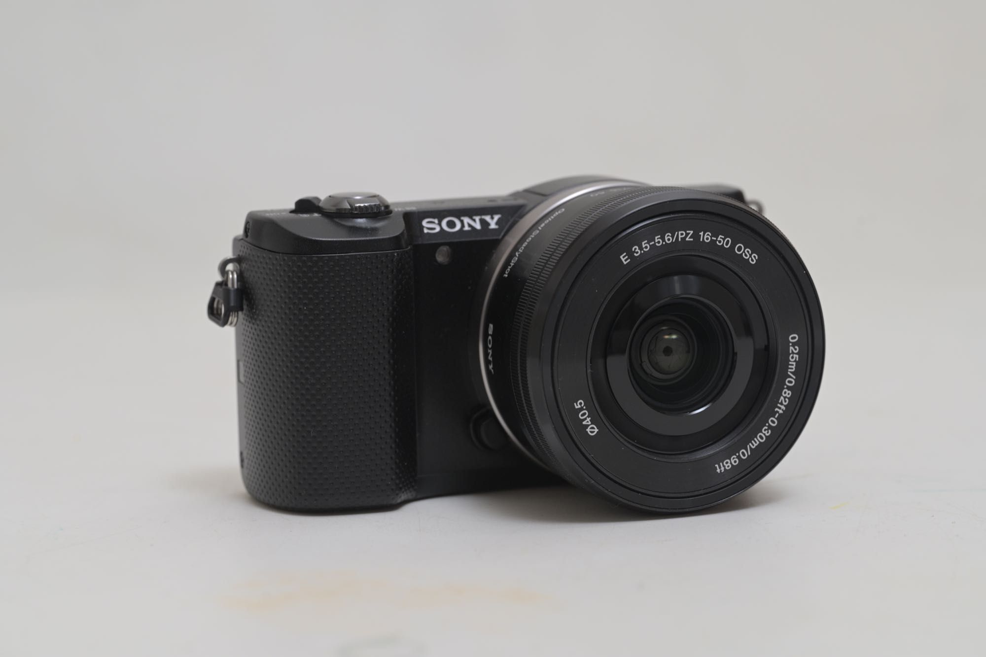 Sony A5000 kit 16-50mm f/3.5-5.6 OSS Новий + гарантія / без передоплат