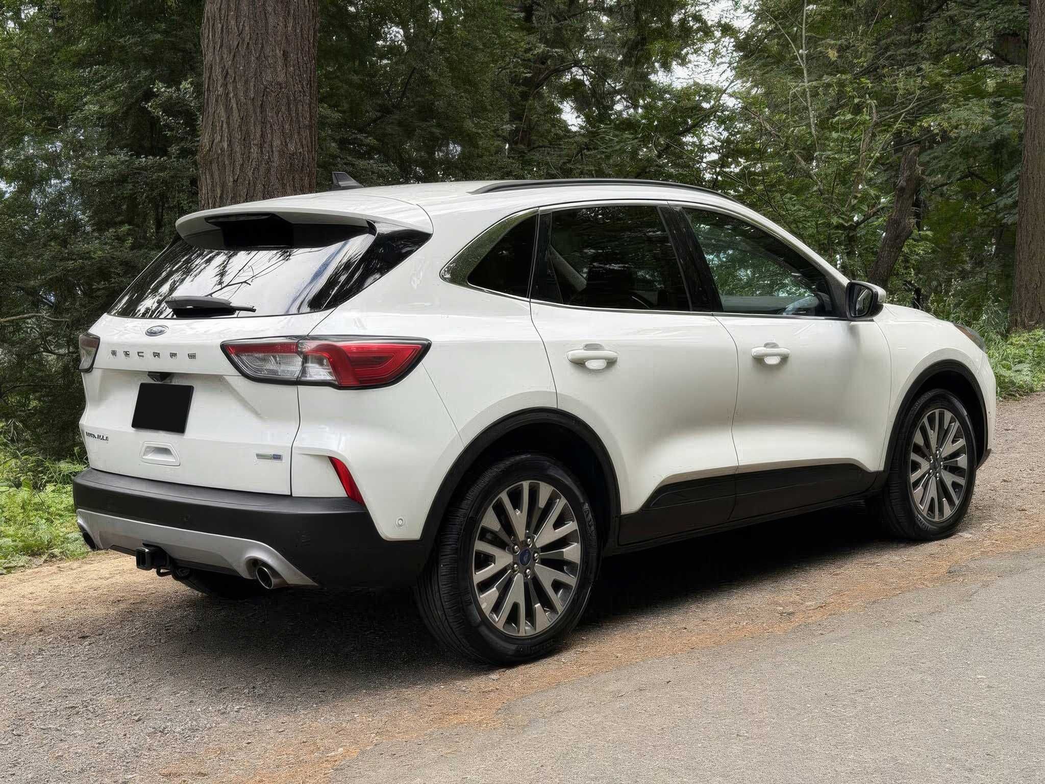 2020 Ford Escape Titanium