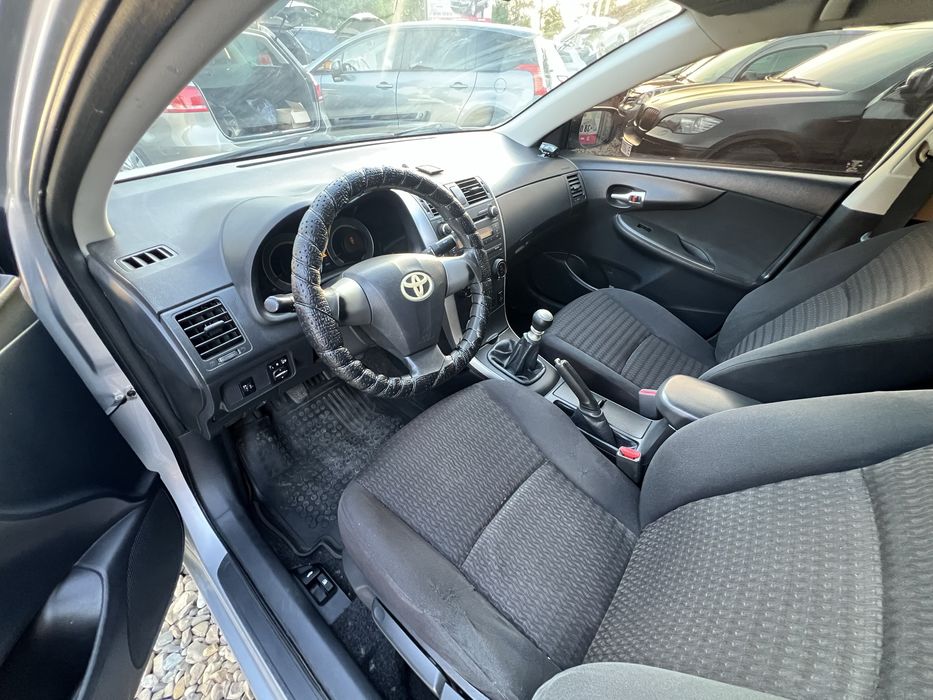 Тойота корола ціла у рідній фарбі машина варта вашої уваги