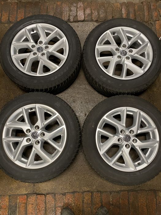 Koła Alu Renault Kadjar 5x114,3 7J17CH5 ET40 Wielosezon 215/60R17 TPMS