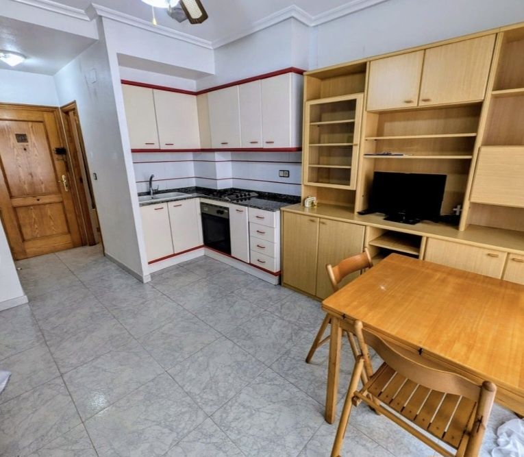 Продаж 1/х кім студія в Іспанії, Торев'єха