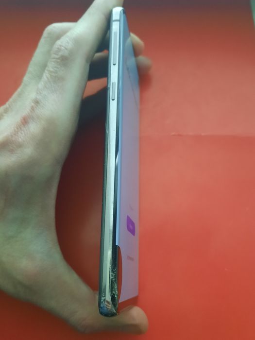 Samsung galaxy S10 8/128
