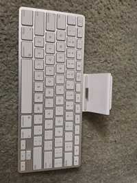 Apple iPad Keyboard Dock