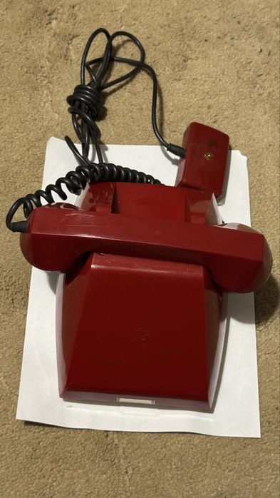 Продам ретро телефон ТА-68,ретро радио 2шт.Донбасс-306