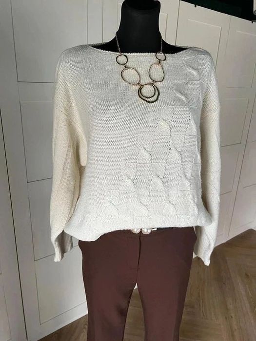 Biały kremowy wełniany sweter rozmiar 38 M marki Cheparars