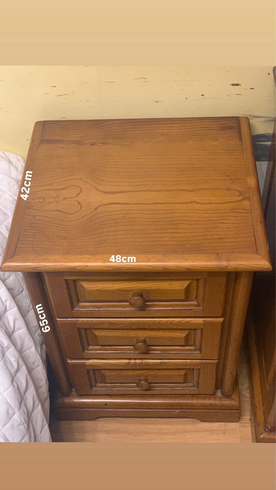Conjunto de secretária com mesa de cabeceira